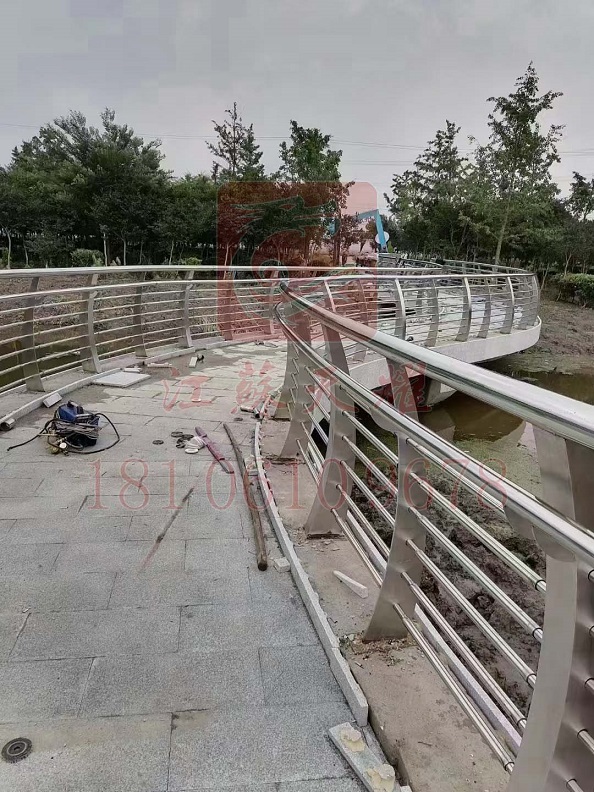 贈(zèng)送安裝-贈(zèng)送運(yùn)輸-不銹鋼景觀護(hù)欄